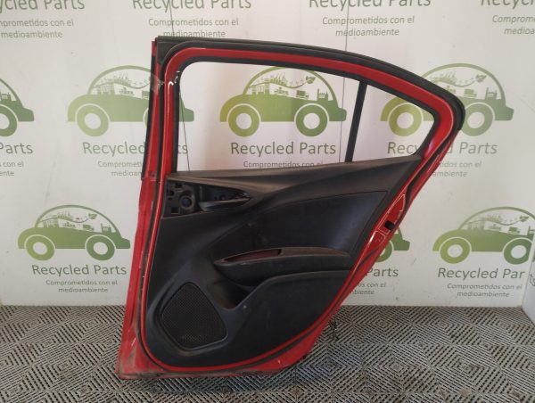 Puerta Trasera Derecha Fiat Cronos (05896445)