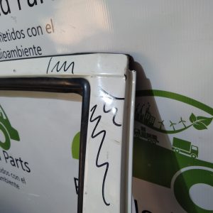Puerta Trasera Derecha Toyota Hilux (05504735) Lp
