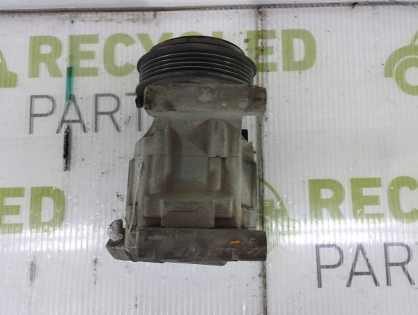 Compresor De A/a Fiat Punto 1.4 (05698748)