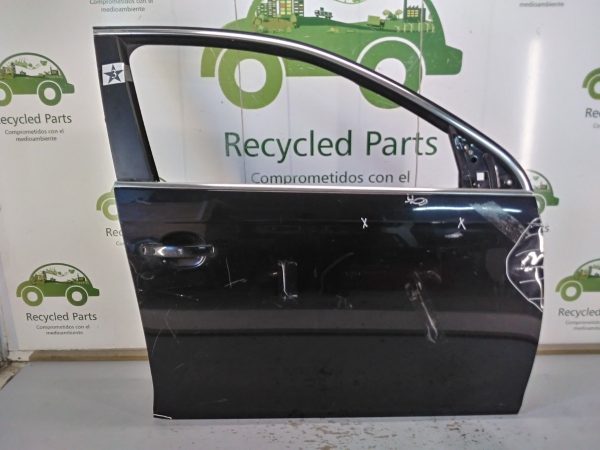 Puerta Delantera Derecha Vw Vento Lv (02755009)