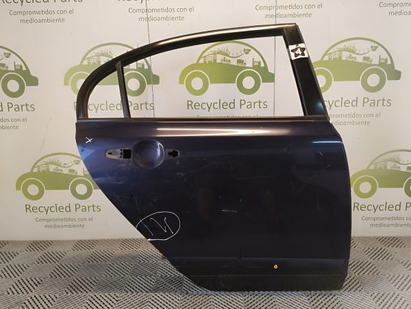 Puerta Trasera Derecha Honda Civic 8va (05074164)