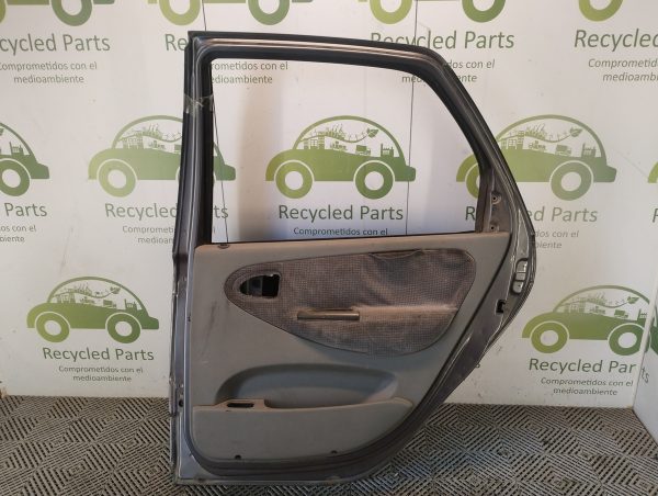 Puerta Trasera Derecha Renault Scenic (06080575)