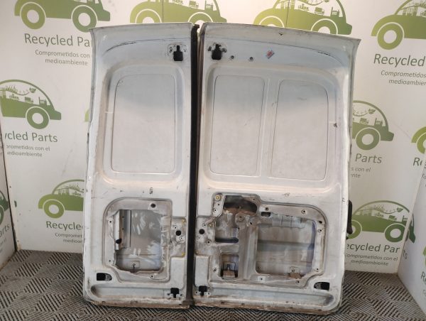 Porton Trasero Renault Kangoo (05926142)