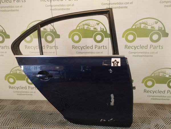 Puerta Trasera Derecha Vw Vento Li (05042653)