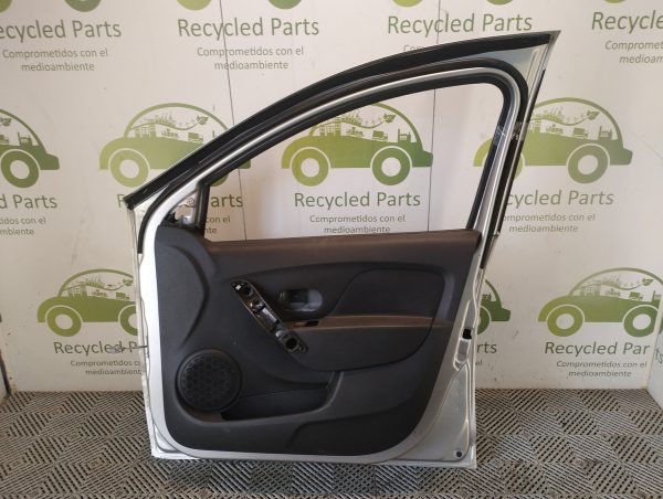 Puerta Delantera Derecha Renault Sandero Ln (05890592)