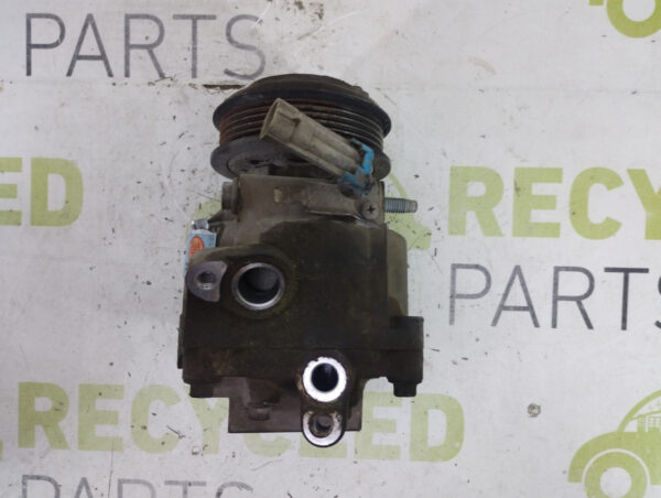 Compresor De A/a Chevrolet Prisma 1.4 (04912388)