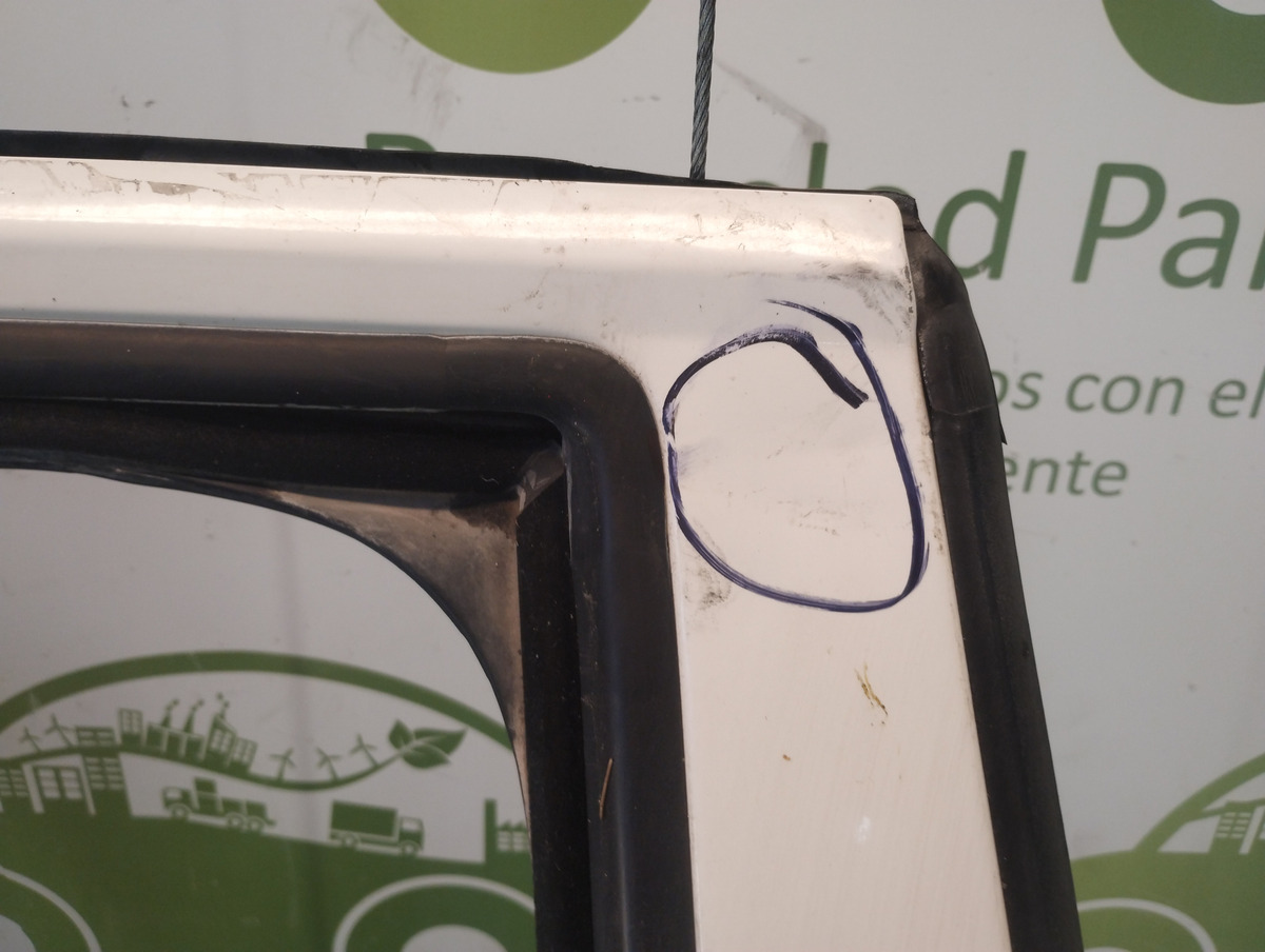 Puerta Trasera Derecha Vw Amarok (05385632)