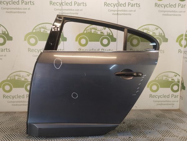 Puerta Trasera Izquierda Renault Fluence (05569786)