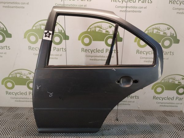 Puerta Trasera Izquierda Vw Bora (05467902)