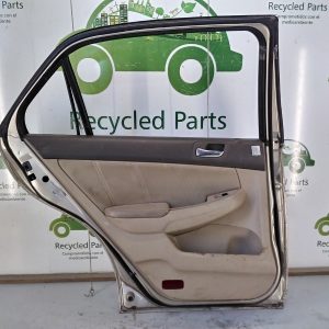 Puerta Trasera Izquierda Honda Accord 7ma (03628212)