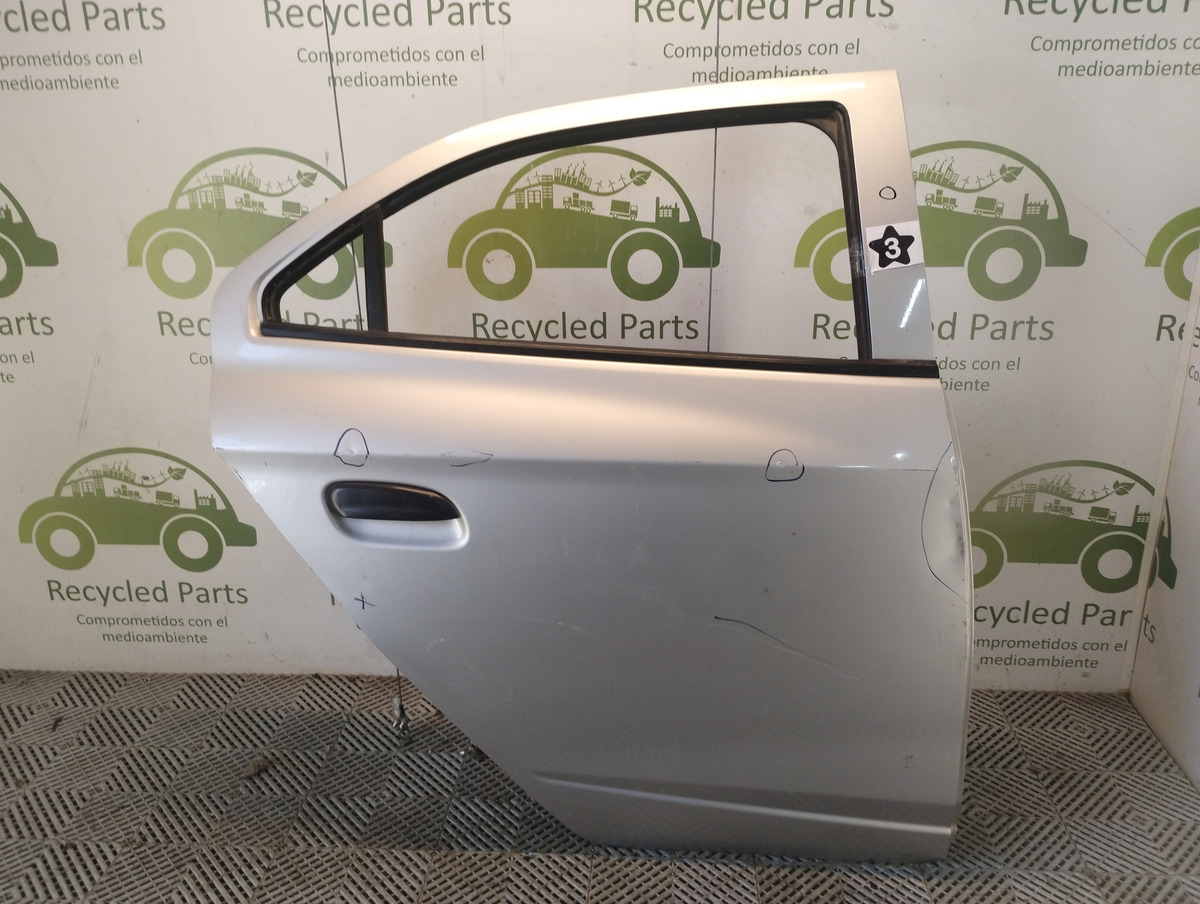 Puerta Trasera Derecha Chevrolet Onix (05768144)