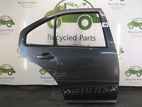 Puerta Trasera Derecha Vw Bora (03706542)