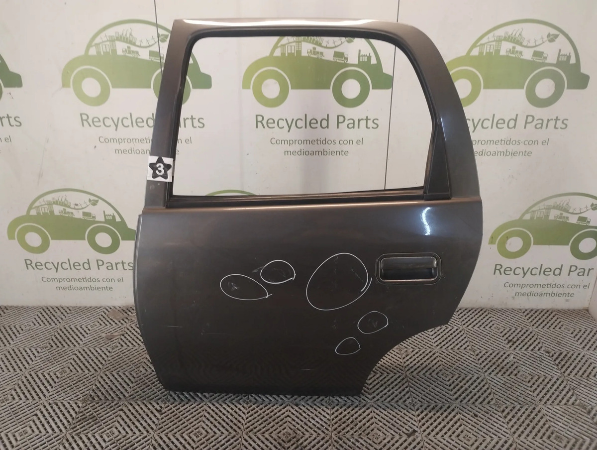 Puerta Trasera Izquierda Chevrolet Corsa (05320398)