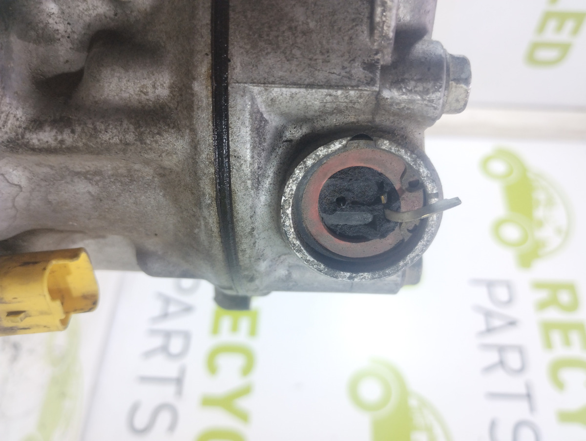 Compresor De A/a Peugeot 308 1.6 (05982524)