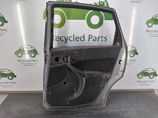 Puerta Trasera Derecha Ford Focus 1 (04248690)