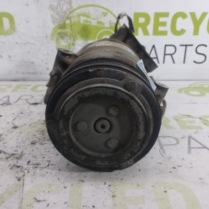 Compresor De A/a Vw Gol 1.6 (06304899)