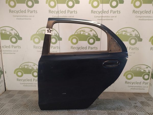 Puerta Trasera Izquierda Toyota Etios 4p (05027673)