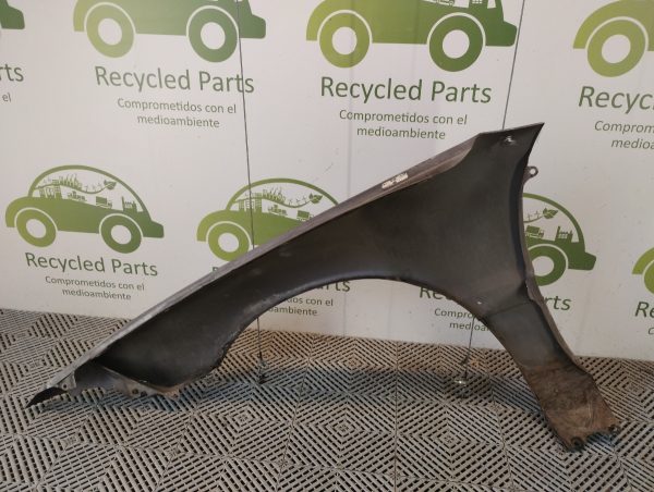 Guardabarro Derecho Mitsubishi Eclipse (04461599)