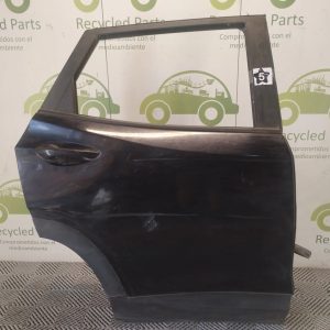 Puerta Trasera Derecha Chevrolet Tracker (05325967)