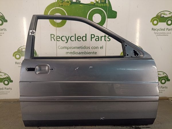 Puerta Delantera Derecha Vw Santana (04424129)