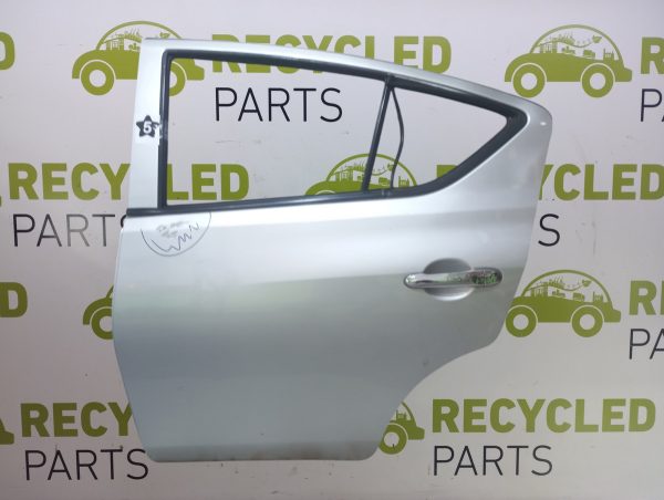 Puerta Trasera Izquierda Nissan Versa (05276983) Lp*