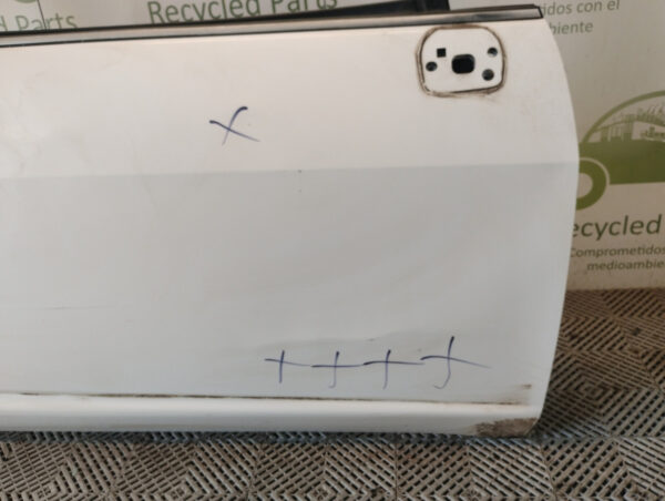 Puerta Delantera Derecha Nissan Tiida (06053229)
