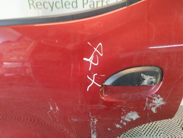 Puerta Trasera Izquierda Renault Kwid (05770130)