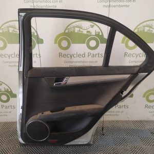 Puerta Trasera Derecha Mercedes Benz C200 (05486582)