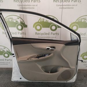 Puerta Delantera Izquierda Toyota Corolla G10 (06131626)