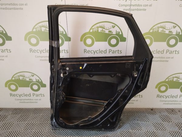 Puerta Trasera Derecha Ford Focus 2 (05113256)