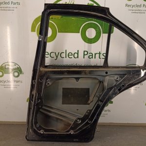 Puerta Trasera Derecha Vw Bora (03743303)