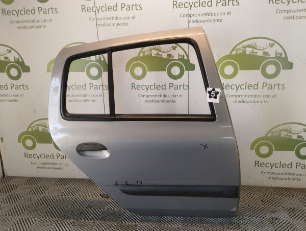 Puerta Trasera Derecha Renault Clio 2 (06133214)