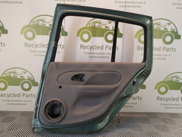 Puerta Trasera Derecha Renault Clio 2 (04616443) Lp