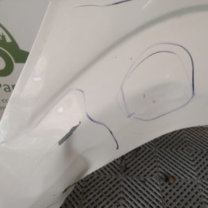 Guardabarro Derecho Vw Amarok (05385617)