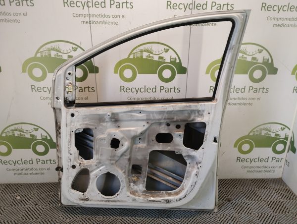 Puerta Delantera Derecha Vw Fox Lv (05682953)