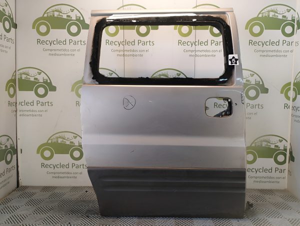 Puerta Trasera Derecha Hyundai H1 (05300367)