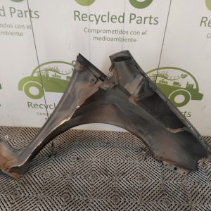 Guardabarro Izquierdo Fiat Punto (05698737)