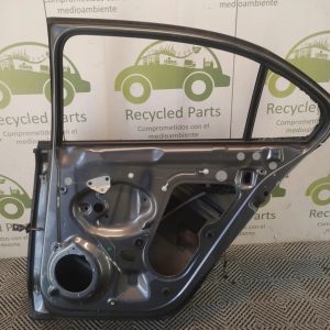 Puerta Trasera Derecha Vw Vento Li (07184414)