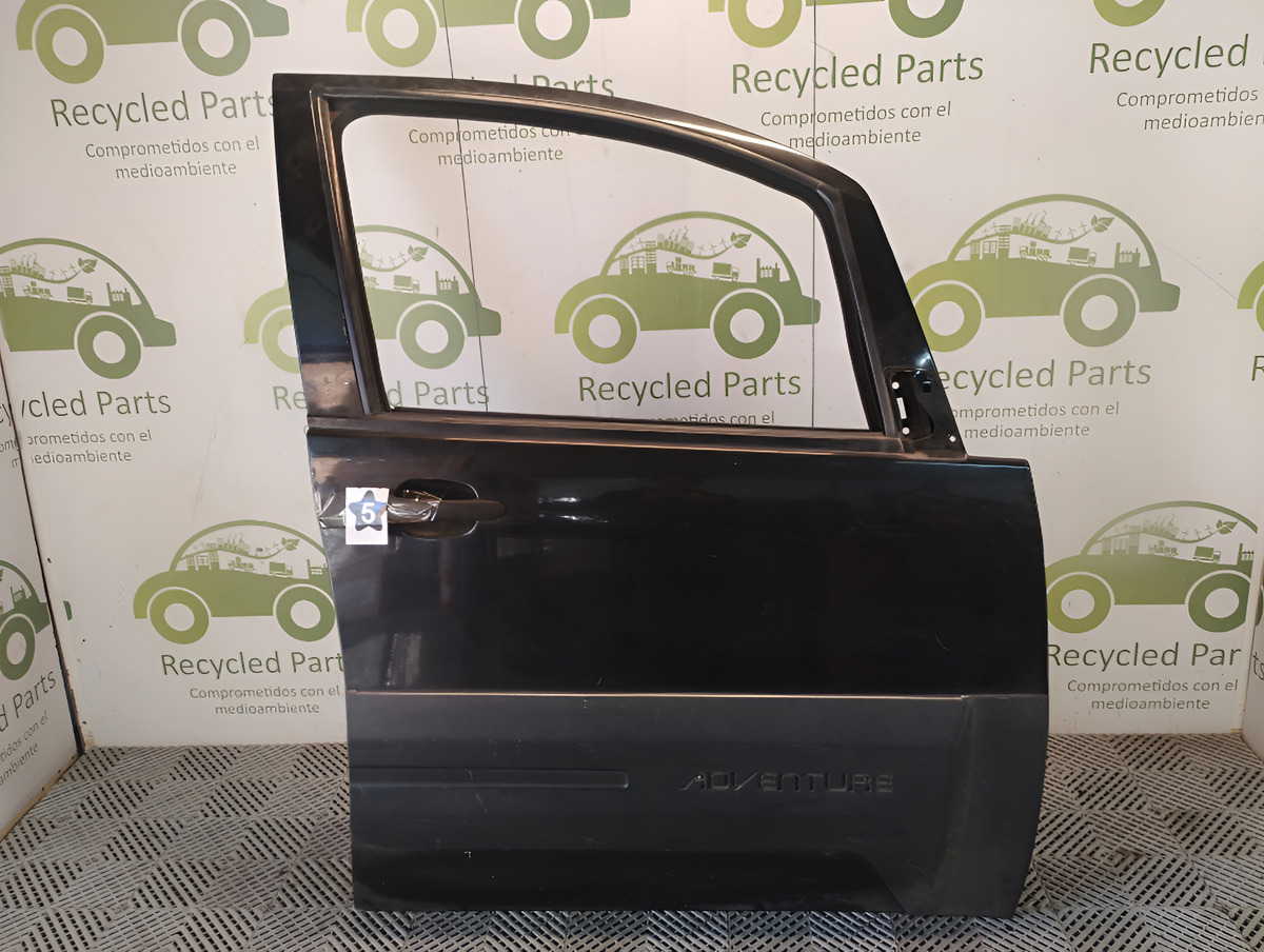 Puerta Delantera Derecha Fiat Idea Adv Ln (05451089)