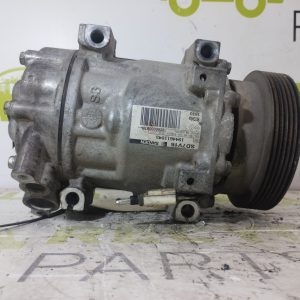 Compresor De A/a Renault Sandero 1.6 (05499306)