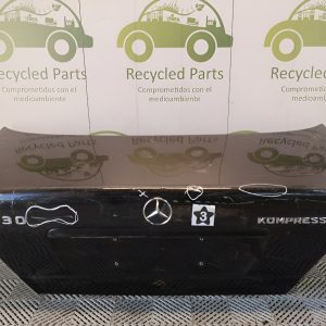 Tapa De Baul Mercedes Benz C230 (01038490)