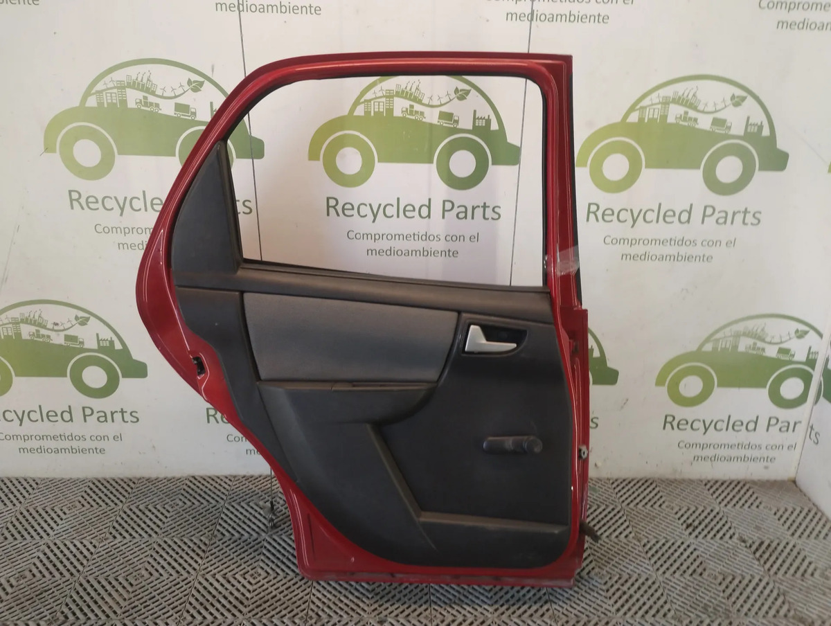 Puerta Trasera Izquierda Chevrolet Celta (06986985)