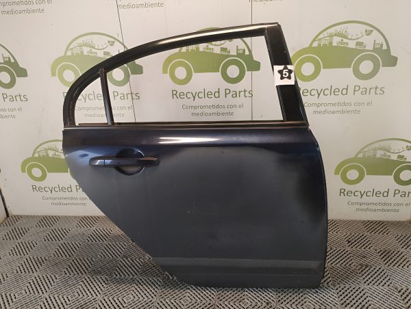Puerta Trasera Derecha Honda Civic 8va (06079009)