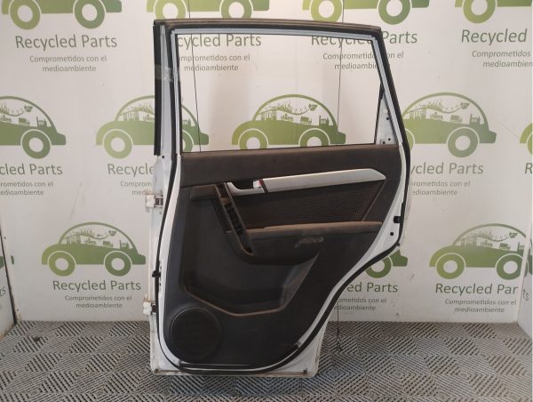 Puerta Trasera Derecha Chevrolet Captiva (04763135)