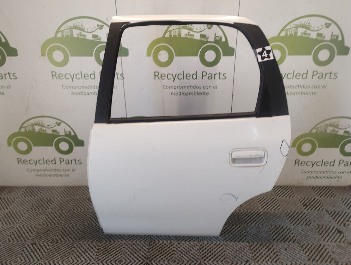 Puerta Trasera Izquierda Chevrolet Corsa (06818301)