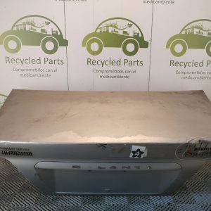 Tapa De Baul Mitsubishi Galant (01736603)