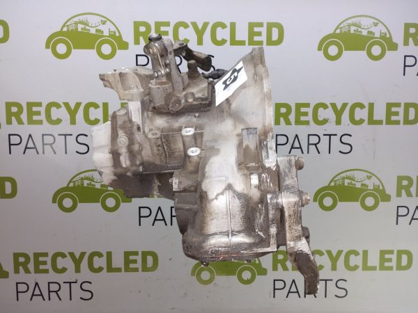 Caja De Velocidades Chevroloet Sonic 1.6 16v (06217803)