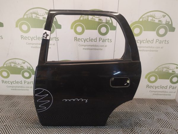 Puerta Trasera Izquierda Chevrolet Corsa (06145193)