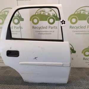 Puerta Trasera Derecha Chevrolet Corsa (05018564)