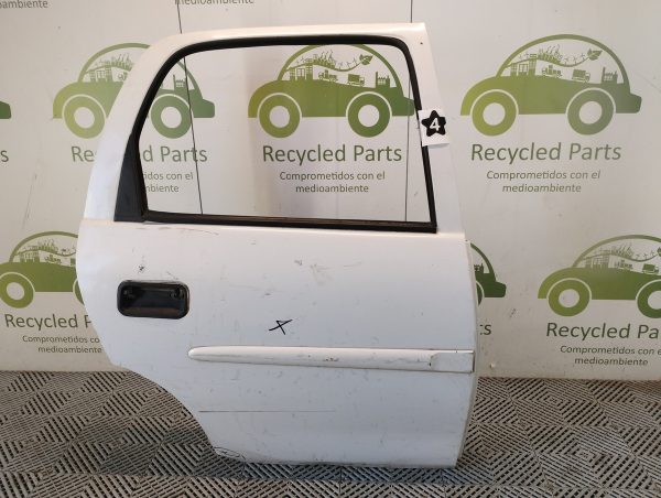 Puerta Trasera Derecha Chevrolet Corsa (05018564)
